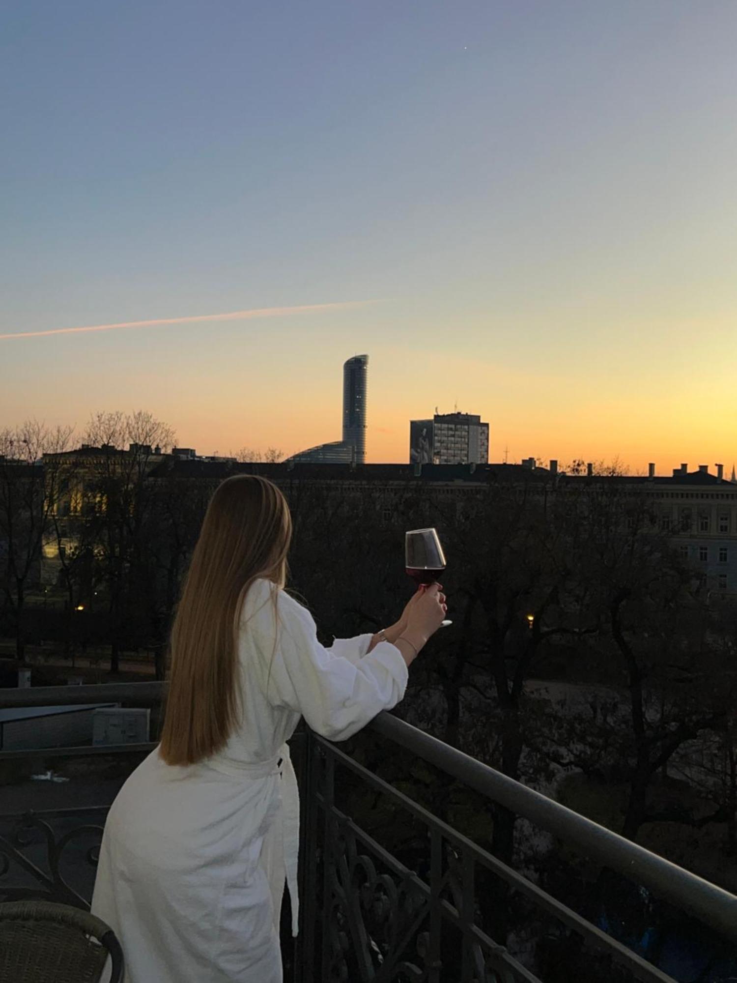 Joyinn Aparthotel Wroclaw Bagian luar foto